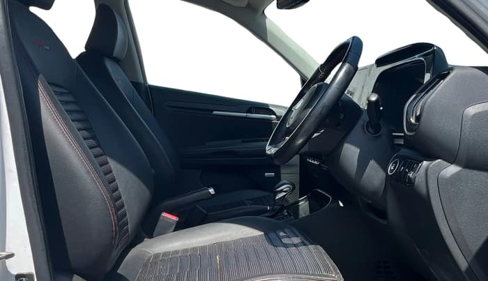 2020 KIA SONET GTX PLUS 1.0 DCT, Petrol, Automatic, 1,35,170 km, Right Side Front Door Cabin