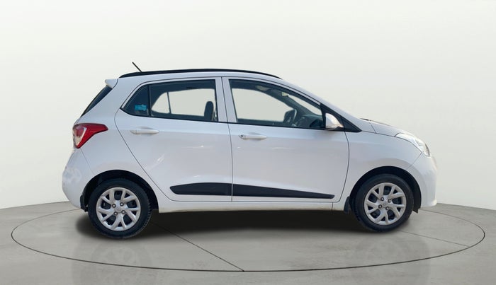2018 Hyundai Grand i10 SPORTZ 1.2 KAPPA VTVT, Petrol, Manual, 30,616 km, Right Side View