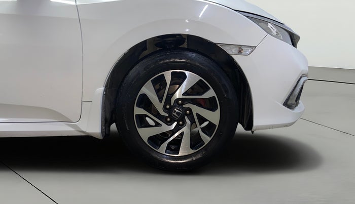 2019 Honda Civic 1.8L I-VTEC V CVT, Petrol, Automatic, 1,09,337 km, Right Front Wheel
