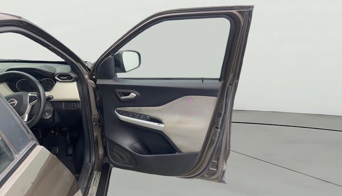 2021 Nissan MAGNITE XL, Petrol, Manual, 18,808 km, RHS Front Door