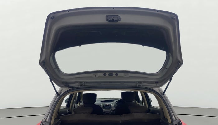 2012 Hyundai i20 SPORTZ 1.4 CRDI, Diesel, Manual, 1,45,492 km, Boot Door Open