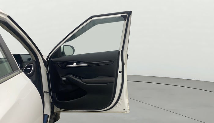 2022 KIA SELTOS GTX PLUS 1.4, Petrol, Manual, 21,865 km, RHS Front Door