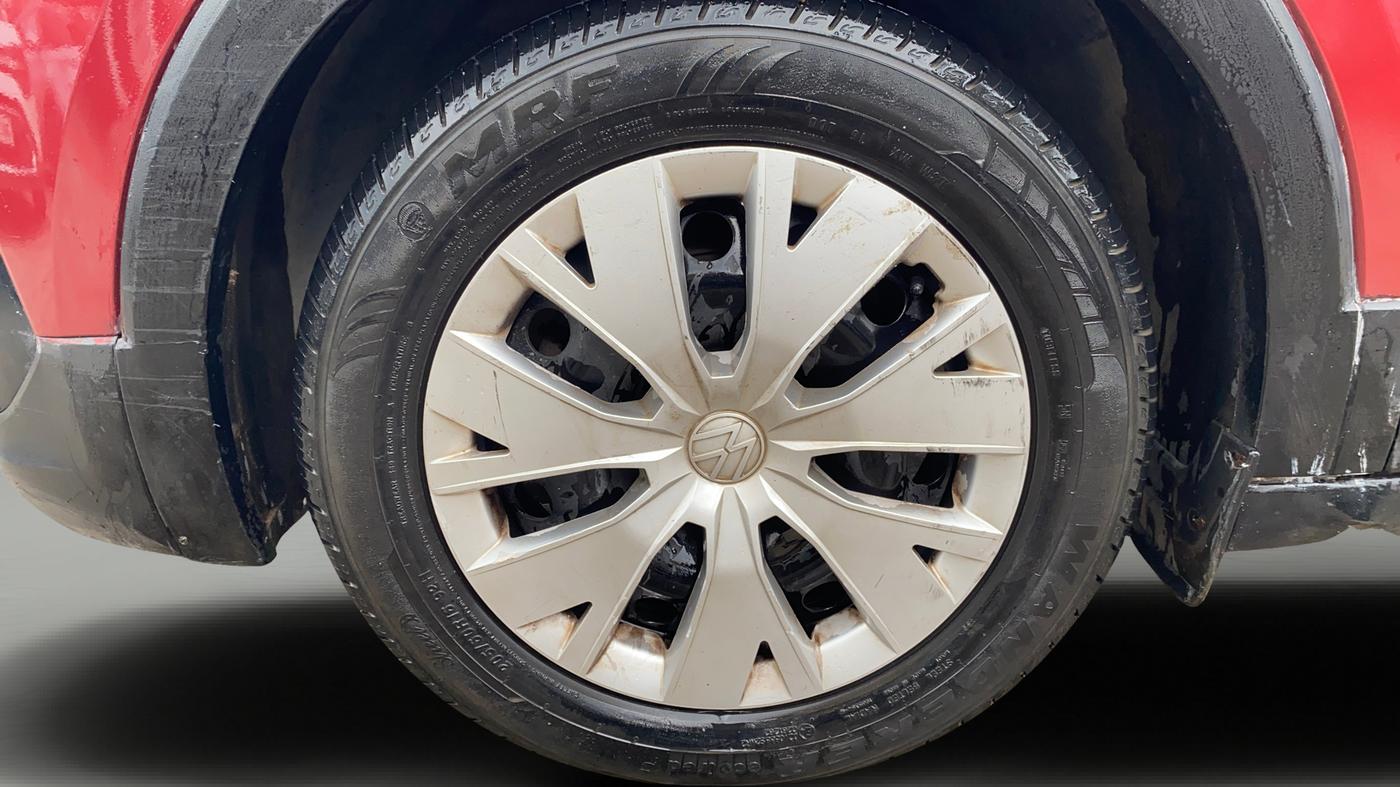 2022 Volkswagen TAIGUN COMFORTLINE 1.0 TSI MT, Petrol, Manual, 41,944 km, Left Front Wheel