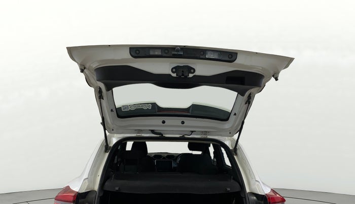 2021 Nissan MAGNITE XV PREMIUM TURBO CVT, Petrol, Automatic, 66,160 km, Boot Door Open