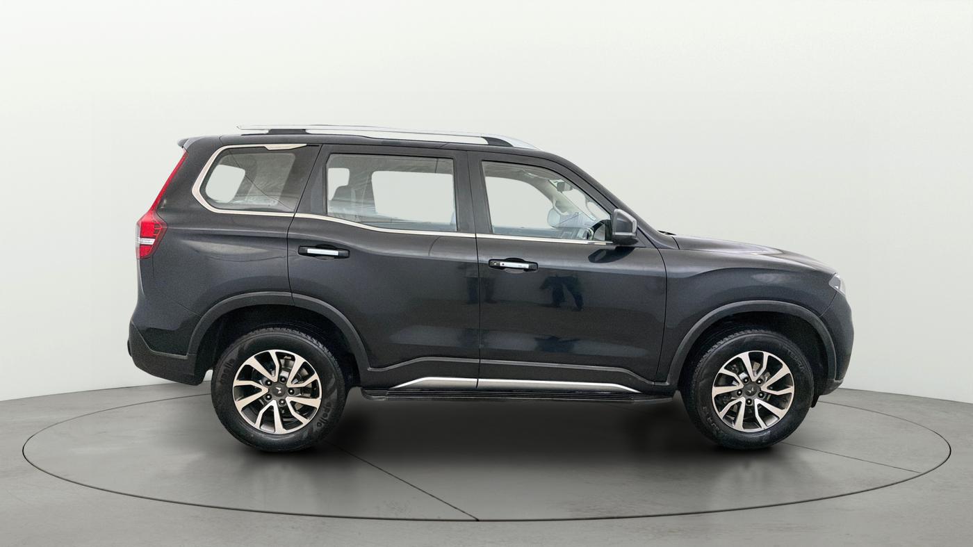 2022 Mahindra SCORPIO-N Z8 L PETROL AT 6 STR, Petrol, Automatic, 63,201 km, Right Side View