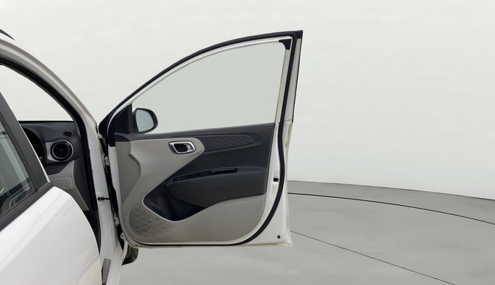 2021 Hyundai GRAND I10 NIOS SPORTZ 1.2 KAPPA VTVT CNG, CNG, Manual, 78,986 km, RHS Front Door