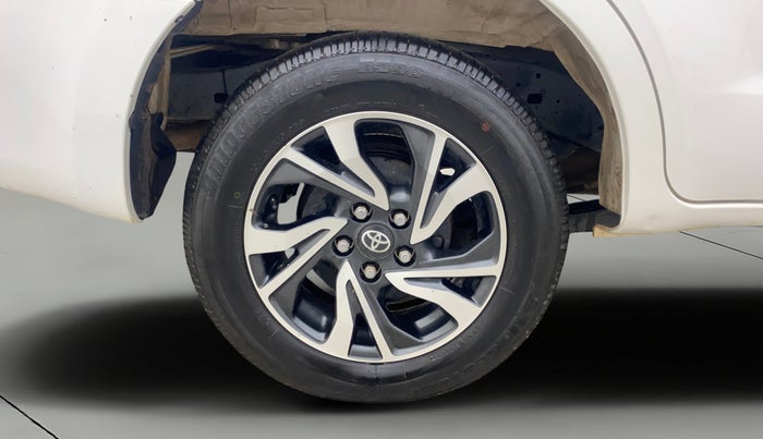 2022 Toyota Innova Crysta 2.7 GX AT 7 STR, Petrol, Automatic, 22,173 km, Right Rear Wheel