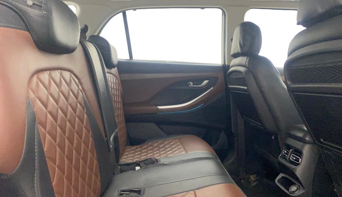 2021 Hyundai ALCAZAR PRESTIGE 1.5 MT 7STR, Diesel, Manual, 43,823 km, Right Side Rear Door Cabin