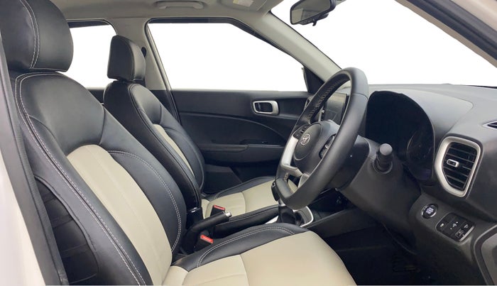 2021 Hyundai VENUE SX 1.0 (O) TURBO IMT, Petrol, Manual, 57,683 km, Right Side Front Door Cabin