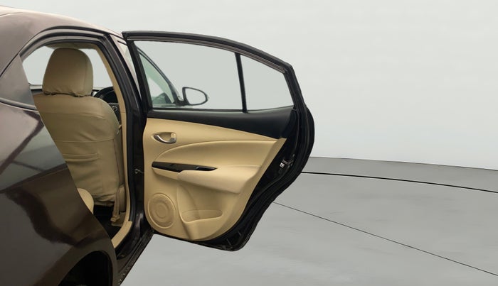 2020 Toyota YARIS G MT, Petrol, Manual, 1,16,417 km, RHS Rear Door