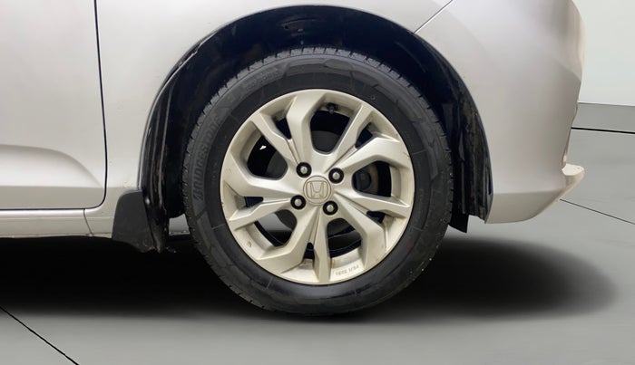 2018 Honda Amaze 1.5L I-DTEC V, Diesel, Manual, 1,31,503 km, Right Front Wheel