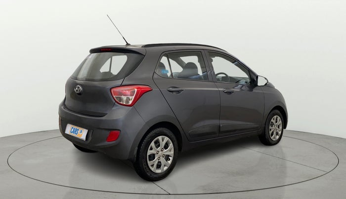 2016 Hyundai Grand i10 SPORTZ 1.2 KAPPA VTVT, Petrol, Manual, 61,487 km, Right Back Diagonal