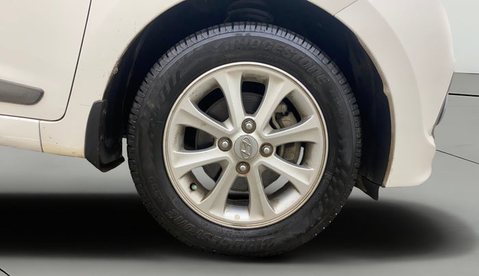 2014 Hyundai Grand i10 ASTA AT 1.2 KAPPA VTVT, Petrol, Automatic, 44,084 km, Right Front Wheel