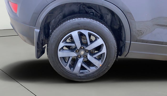 2022 Tata Harrier XZ PLUS 2.0L DARK EDITION, Diesel, Manual, 76,852 km, Right Rear Wheel