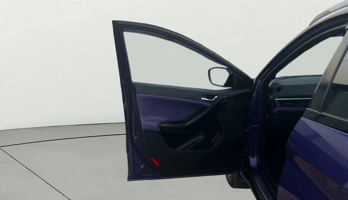 2023 Tata NEXON FEARLESS PURPLE + SUNROOF DUAL TONE 1.2 PETROL, Petrol, Manual, 28,568 km, LHS Front Door