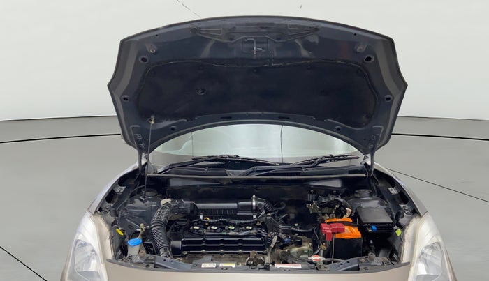 2020 Maruti Swift VXI AMT, Petrol, Automatic, 43,040 km, Open Bonet