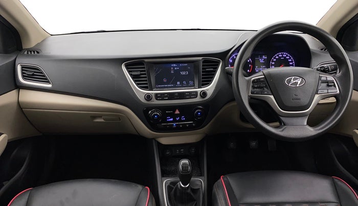 2017 Hyundai Verna 1.6 VTVT SX, Petrol, Manual, 59,816 km, Dashboard