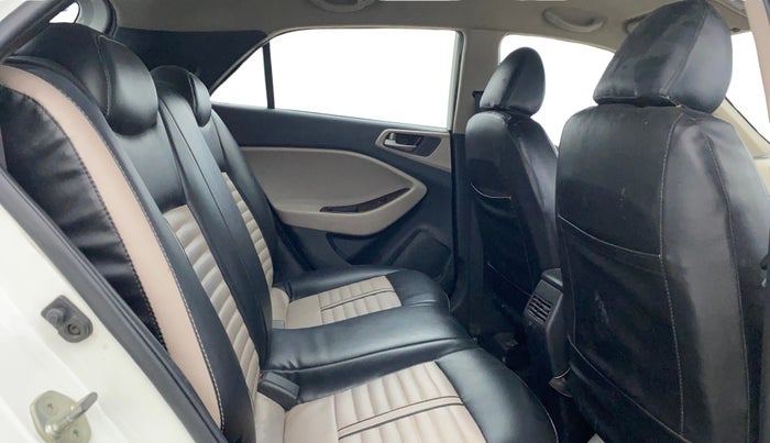 2017 Hyundai Elite i20 SPORTZ 1.2, Petrol, Manual, 87,492 km, Right Side Rear Door Cabin