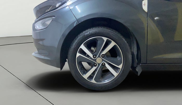 2020 Tata ALTROZ XZ PETROL, Petrol, Manual, 39,370 km, Left Front Wheel