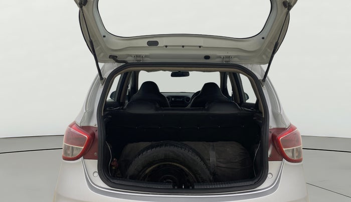 2017 Hyundai Grand i10 MAGNA 1.2 KAPPA VTVT, CNG, Manual, 80,100 km, Boot Open Zoomed View