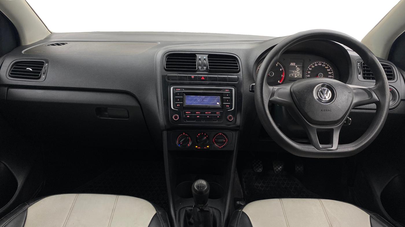 2015 Volkswagen Polo COMFORTLINE 1.2L, Petrol, Manual, 71,767 km, Dashboard