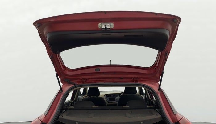 2018 Hyundai Elite i20 ASTA 1.2, Petrol, Manual, 39,250 km, Boot Door Open