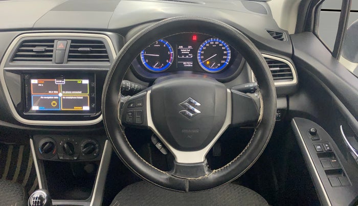 2015 Maruti S Cross ZETA 1.6, Diesel, Manual, 1,24,371 km, Steering Wheel Close Up