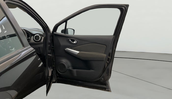 2020 Nissan Kicks XV TURBO 1.3 CVT, Petrol, Automatic, 37,215 km, RHS Front Door