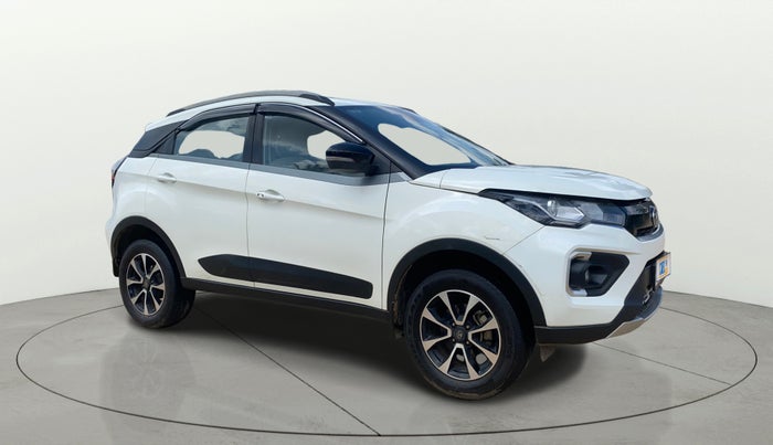 2020 Tata NEXON XZA PLUS (O) PETROL, Petrol, Automatic, 25,790 km, Right Front Diagonal