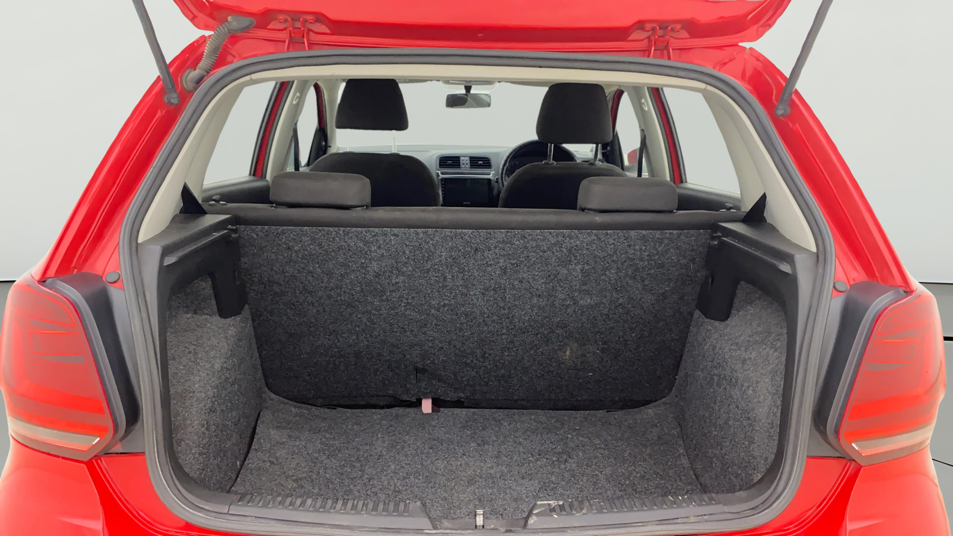 2019 Volkswagen Polo TRENDLINE 1.0L, Petrol, Manual, 66,402 km, Boot Open Zoomed View