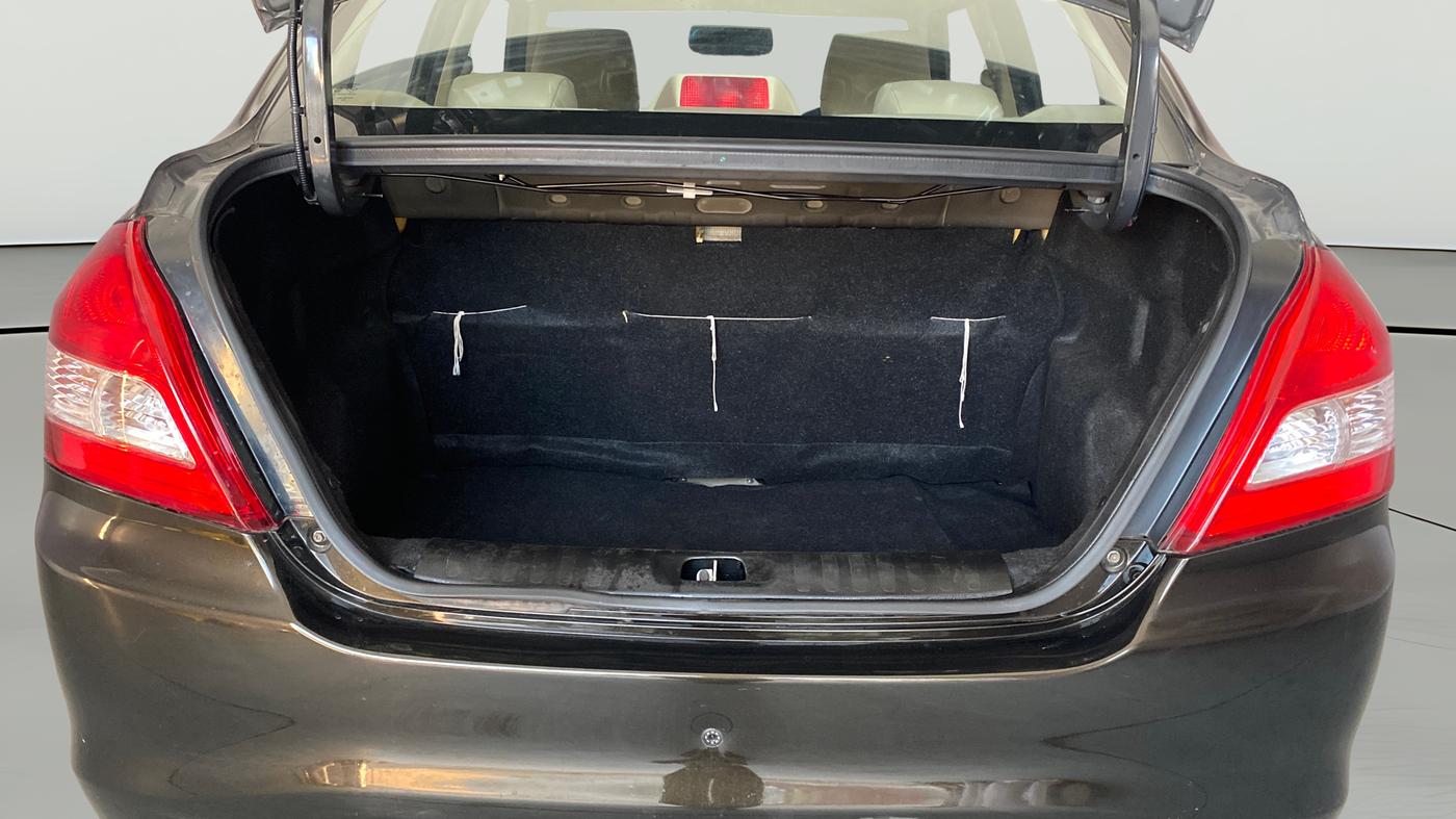2015 Maruti Swift Dzire VXI, Petrol, Manual, 51,668 km, Boot Open Zoomed View