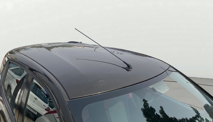 2018 Renault Kwid RXT 1.0 (O), Petrol, Manual, 29,355 km, Roof