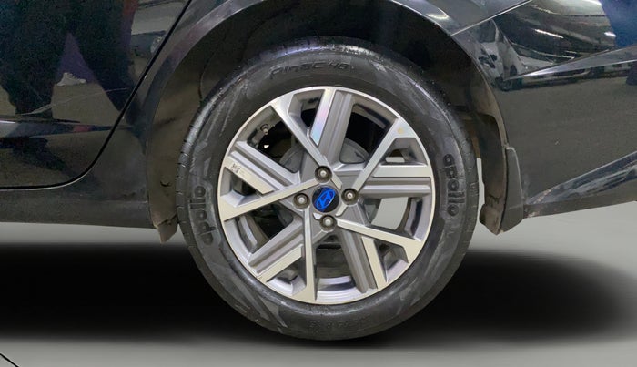 2023 Hyundai Verna SX (O) 1.5 MPI MT, Petrol, Manual, 33,081 km, Left Rear Wheel