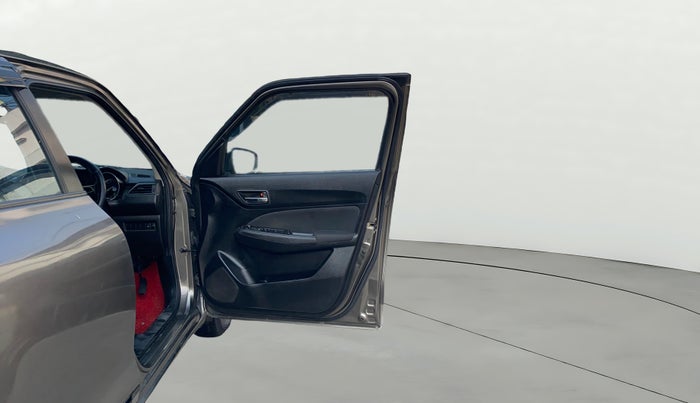 2020 Maruti Swift VXI, Petrol, Manual, 44,037 km, RHS Front Door