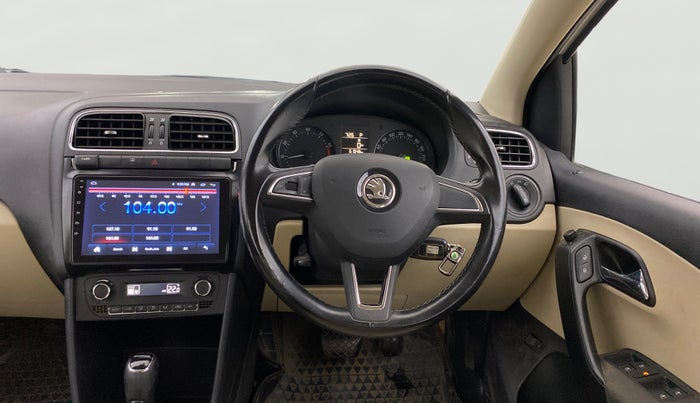 2017 Skoda Rapid AMBITION 1.6 MPI AT, Petrol, Automatic, 61,048 km, Steering Wheel Close Up