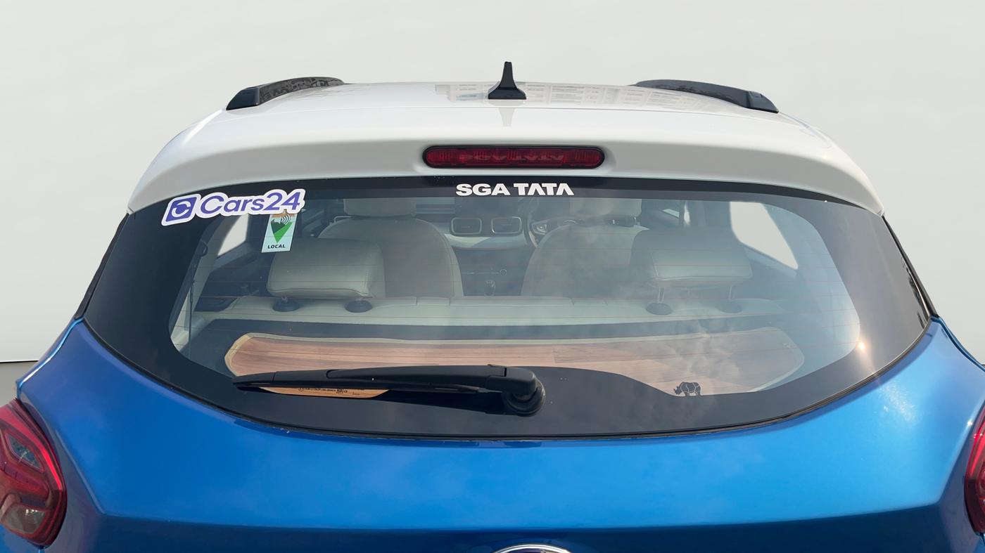 2024 Tata PUNCH Creative Plus, Petrol, Manual, 14,004 km, Rear Windshield