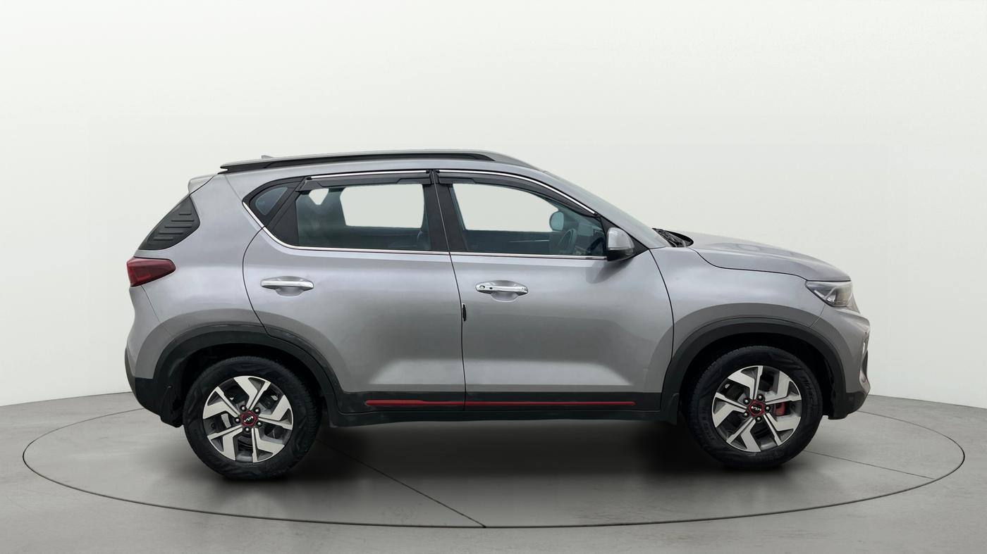 2022 KIA SONET GTX PLUS 1.5, Diesel, Manual, 1,05,885 km, Right Side View