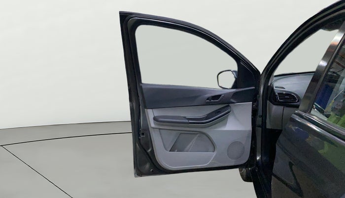 2022 Tata Tiago XT RHYTHM PETROL, Petrol, Manual, 14,740 km, LHS Front Door