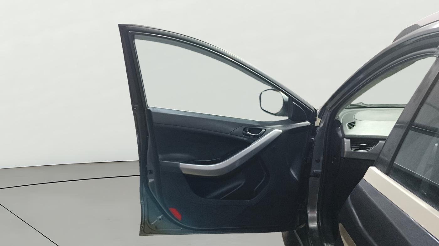 2021 Tata NEXON XM SUNROOF PETROL, Petrol, Manual, 67,382 km, LHS Front Door
