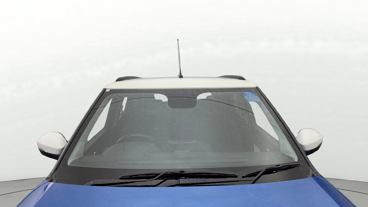 2023 Tata PUNCH CREATIVE  1.2 RTN DUAL TONE, Petrol, Manual, 28,441 km, Front Windshield