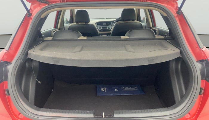 2016 Hyundai Elite i20 SPORTZ 1.2, Petrol, Manual, 43,952 km, Boot Open Zoomed View