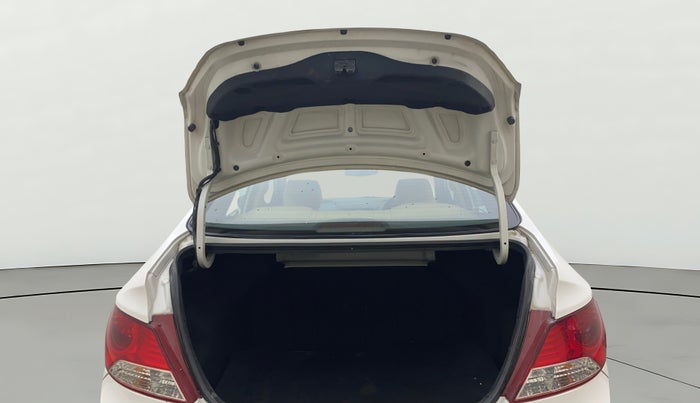 2014 Hyundai Verna FLUIDIC 1.6 VTVT EX, Petrol, Manual, 1,14,418 km, Boot Door Open