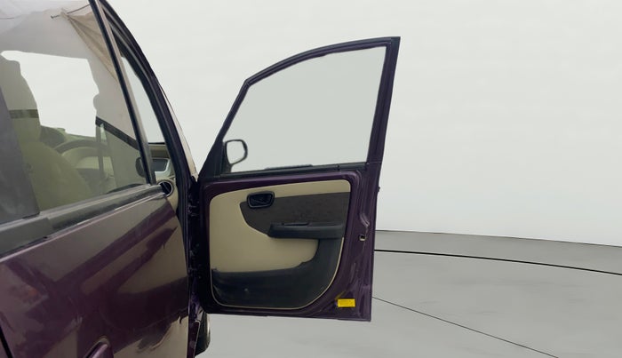 2016 Tata Nano TWIST XT, Petrol, Manual, 22,902 km, RHS Front Door