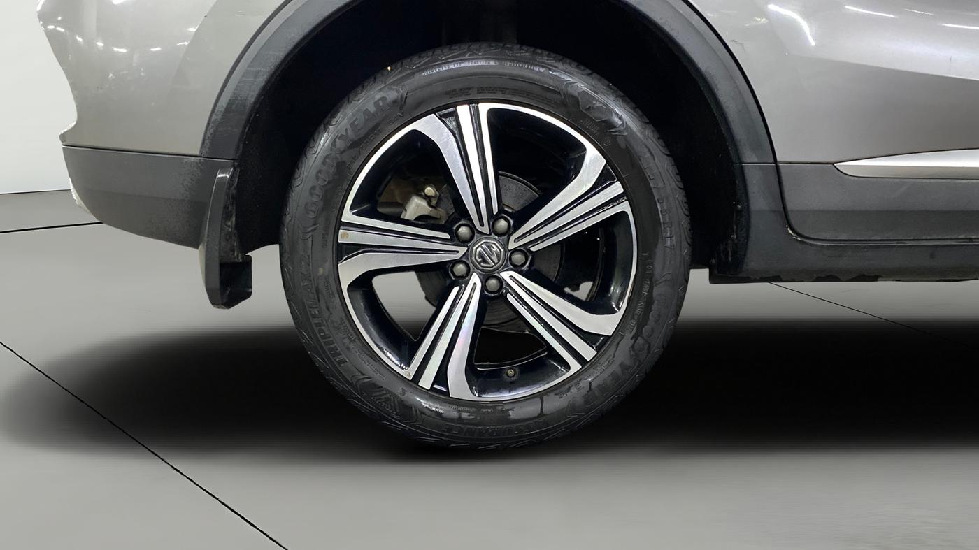 2022 MG ASTOR SHARP 1.5 MT, Petrol, Manual, 62,976 km, Right Rear Wheel