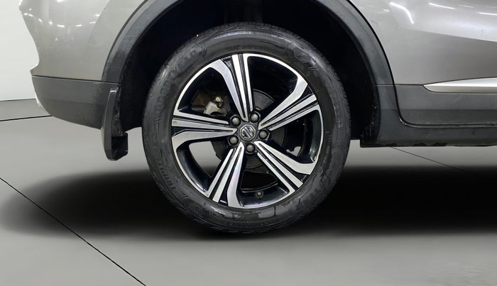 2022 MG ASTOR SHARP 1.5 MT, Petrol, Manual, 62,976 km, Right Rear Wheel