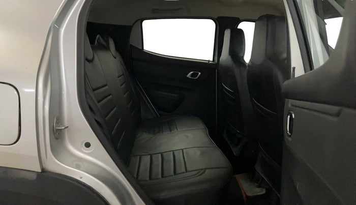 2024 Renault Kwid CLIMBER AMT 1.0, Petrol, Automatic, 20,151 km, Right Side Rear Door Cabin