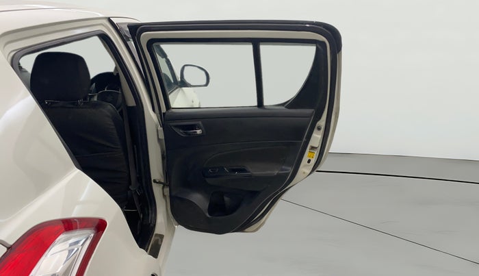 2015 Maruti Swift VXI, Petrol, Manual, 1,48,537 km, RHS Rear Door