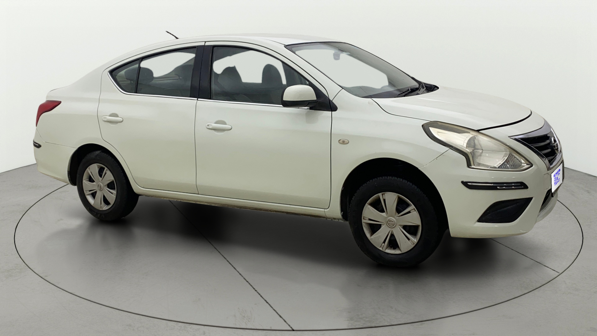 2014 Nissan Sunny XL CVT 2014 Nissan Sunny XL CVT