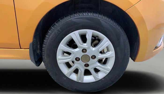2018 Tata Tiago XZA PETROL, Petrol, Automatic, 66,608 km, Right Front Wheel