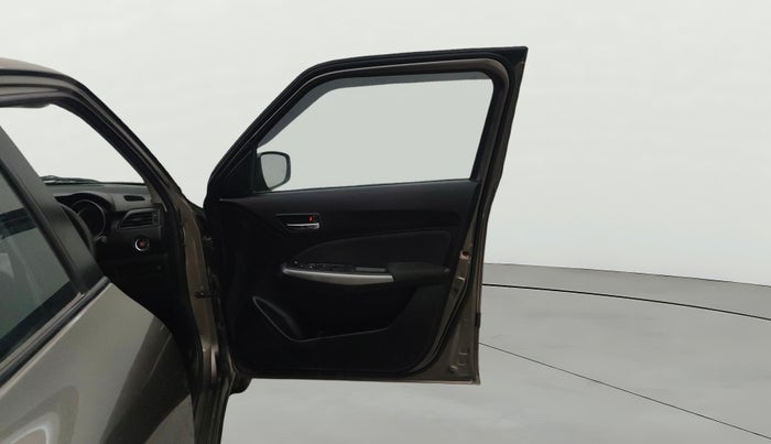 2020 Maruti Swift ZXI PLUS, Petrol, Manual, 30,929 km, RHS Front Door